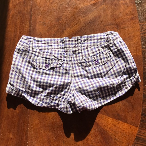 Women’s American Eagle Shorts - Picture 4 of 6